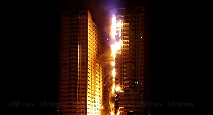 huge-blaze-hits-ajman-residential-towers