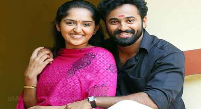 unni-mukundans-reaction-on-marriage-rumor-with-sanusha