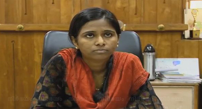fireworks-tragedy-kollam-collector-lambasts-police