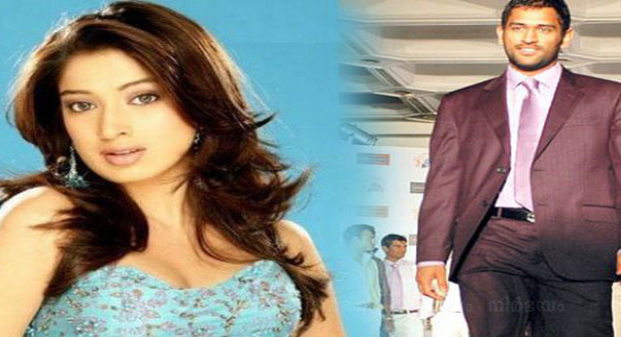 rai-laxmi-ms-dhoni-relationship-again