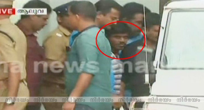 police-removes-amir-ul-islams-mask