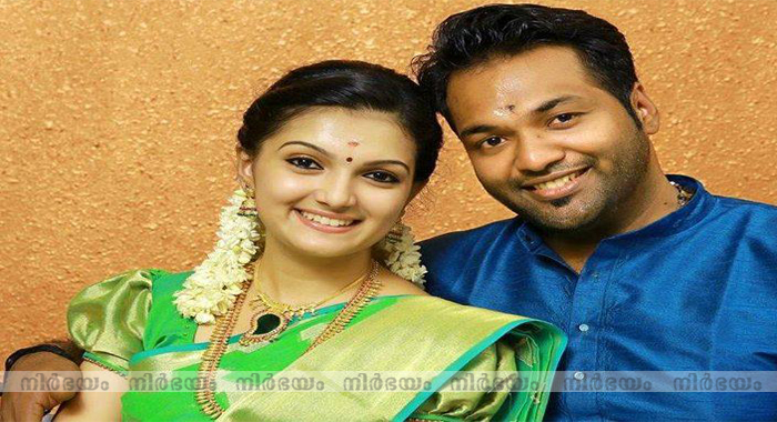 actress-saranya-mohan-and-dr-aravind-krishnan-welcome-a-baby