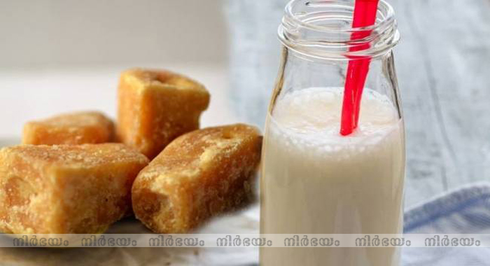 benefits-of-drinking-milk-with-jaggery