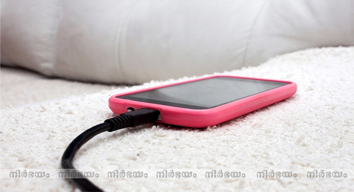 do-you-charge-your-phone-while-sleeping