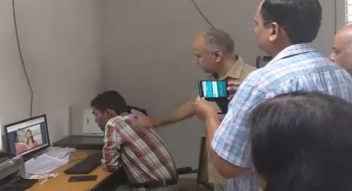 manish-sisodia-catches-hospital-staff-watching-film-during-office-hours