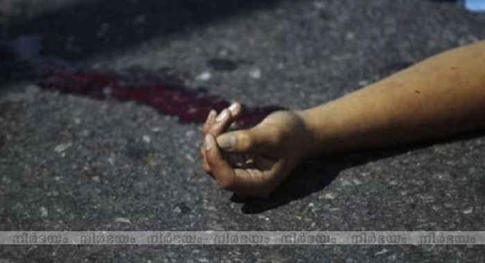 lady-committed-suicide-from-thondayad-shopping-mall