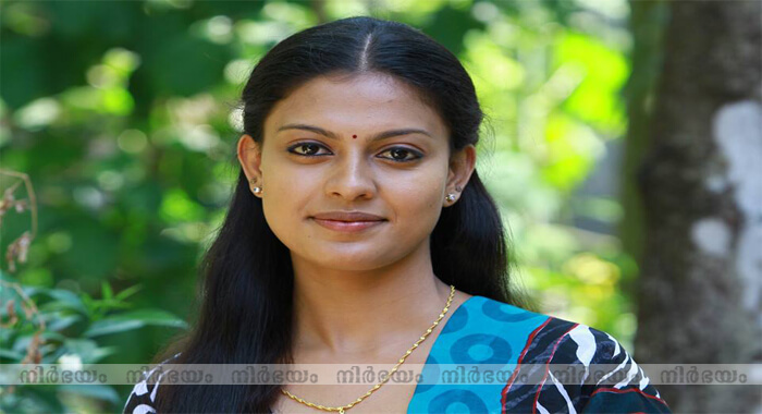 anusree-shocked-when-he-gets-a-hotel-bill