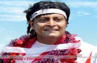 boby-chemmanur-catching-the-street-dogs