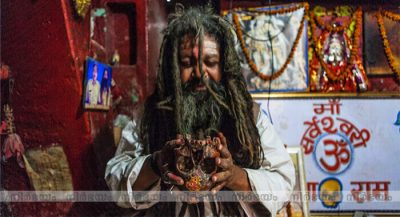 Incredible images show life of India's cannibal Aghori tribe