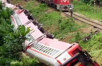 53-dead-nearly-300-injured-in-cameroon-train-derailment