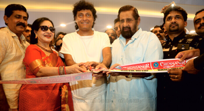 bobby-chemmanur-gold-showroom-at-kottarakkara-inaugurated