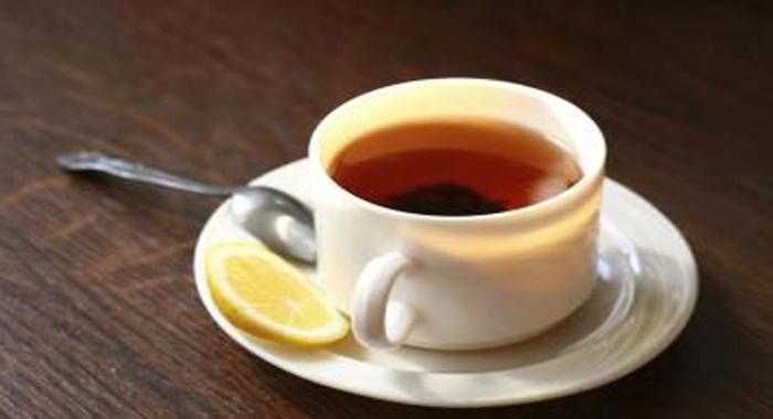 benefits-to-drinking-lemon-tea-first-thing-every-morning
