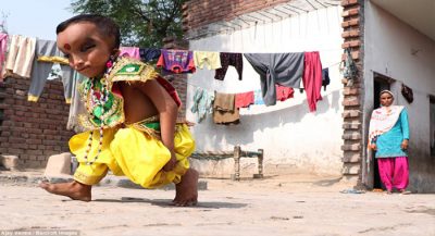 indian-boy-pranshu-is-worshipped-as-hindu-god-ganesh