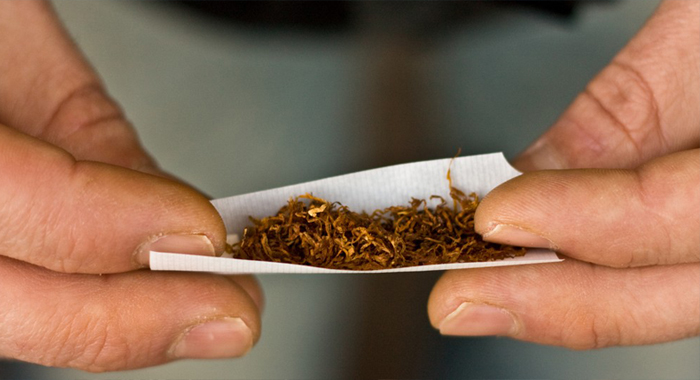 indians-use-smokeless-tobacco