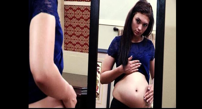 this-19-year-old-girl-swears-shes-pregnant-with-baby-jesus