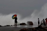 cyclone-vartha-crossing-chennai