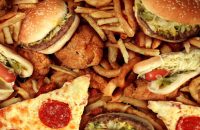 love-to-eat-burgers-chips-for-lunch-you-may-fall-victim-to-food-coma