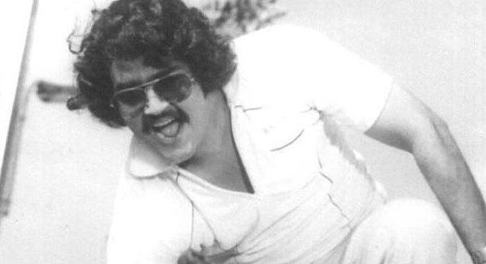 mohanlal-entry-into-manjilvirinja-pookal-insted-of-raveendran