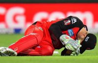 peter-nevill-suspected-broken-jaw-hit-face-bat-brad-hodge-big-bash