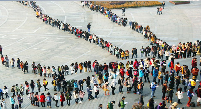 why-have-hundreds-queued-up-here