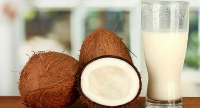 straighten-your-hair-naturally-with-milk-tips