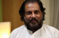 yesudas-against-mobile-phone-usage-inside-temple