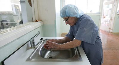 alla-illyinichna-levushkina-89-surgeon-from-russia-does-4-poerations-per-day1