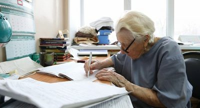 alla-illyinichna-levushkina-89-surgeon-from-russia-does-4-poerations-per-day5