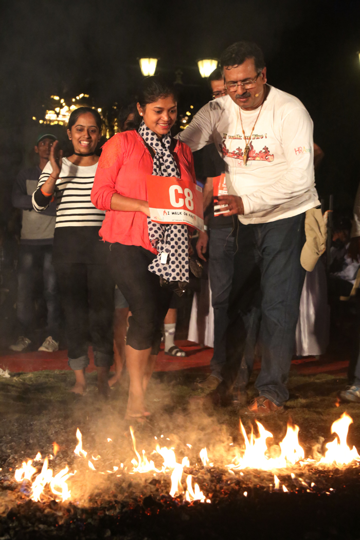 fire-walk-guinness-world-record2