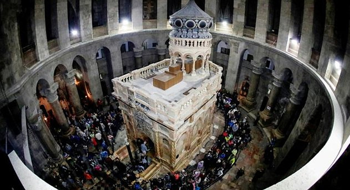 jesuss-tomb-restored-months-work