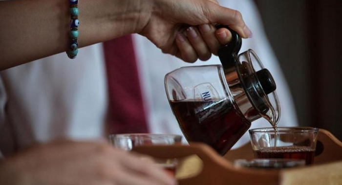 drinking-tea-can-help-prevent-dementia-nus-study