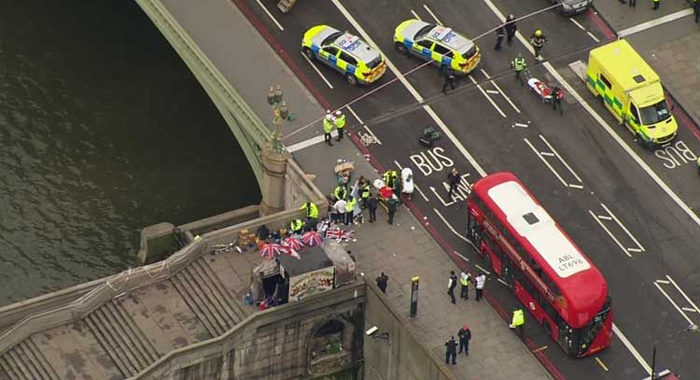 shots-reported-fired-outside-uk-parliament-building