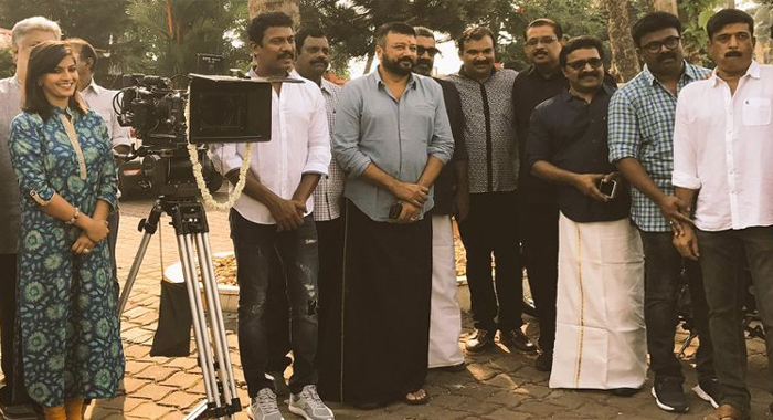 varalaxmi-walks-out-of-jayaram-movie-after-tiff-with-producers