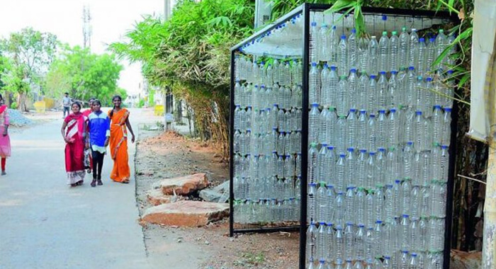 hyderabad-has-a-bus-stop-made-of-recycled-plastic-bottles