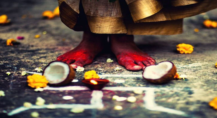 women-are-not-allowed-to-break-cocunut-in-the-temple