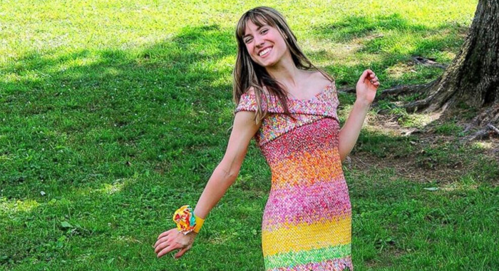 woman-makes-dress-10000-starburst-candy-wrappers