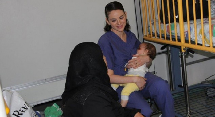 jewish-nurse-breastfeeds-palestinian-baby-boy