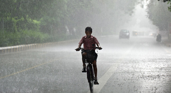 health-benefits-of-rain-water