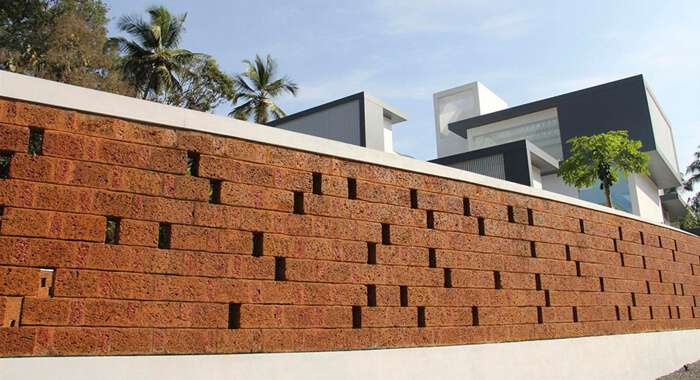 house-outside-walls-and-vasthu