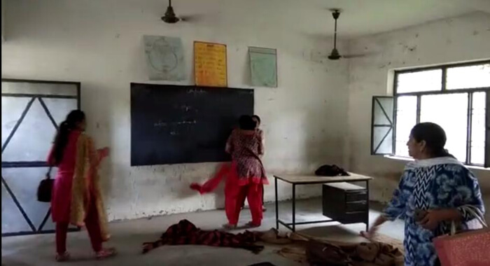 teachers-beat-up-each-other-as-students-look-on