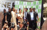 police-lathicharge-on-sunny-leone-program-in-kochi