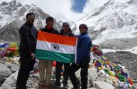 pune-police-couple-who-faked-mount-everest-feat-dismissed
