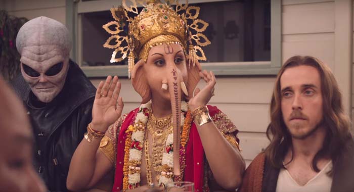 lamp-ad-with-hindu-muslim-christian-gods