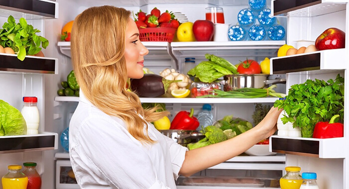 how-to-preserve-fridge-properly-tips-to-defrost-fridge-cleaning-tips