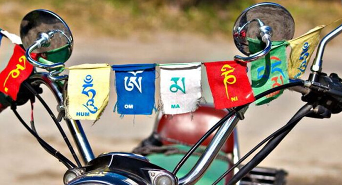 what-is-this-prayer-flag-tibetan-flag-means