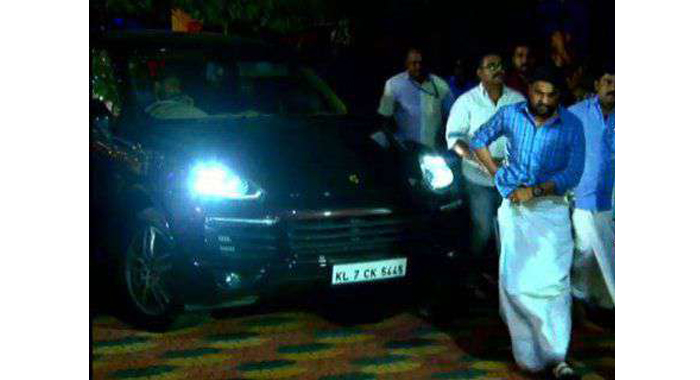 dileep-visits-ganesh-kumar-mla