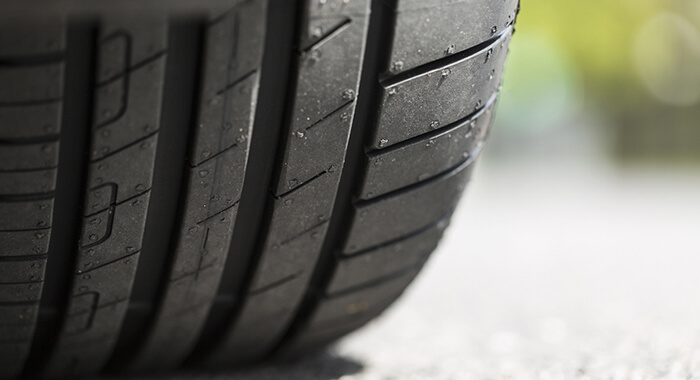 when-exactly-to-replace-your-cars-tyres-warning-signs