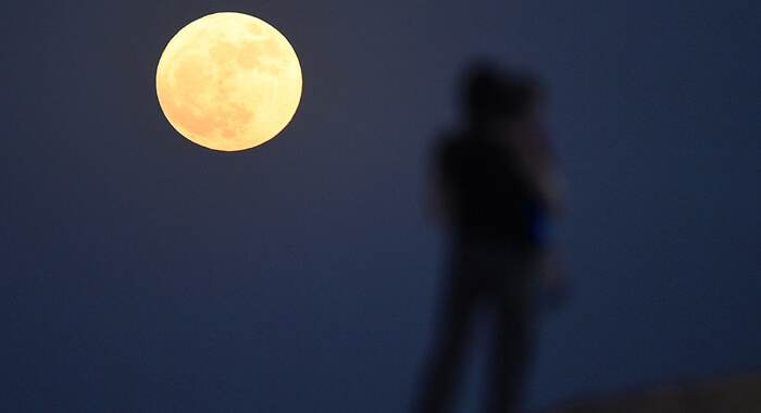 super-blue-blood-moon-affects-kids