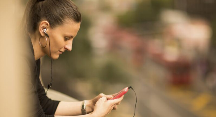 earphone-use-and-hearing-lose