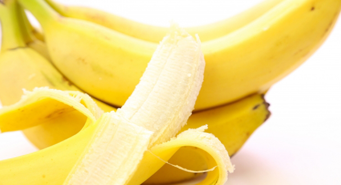 is-it-healthy-to-eat-bananas-at-night
